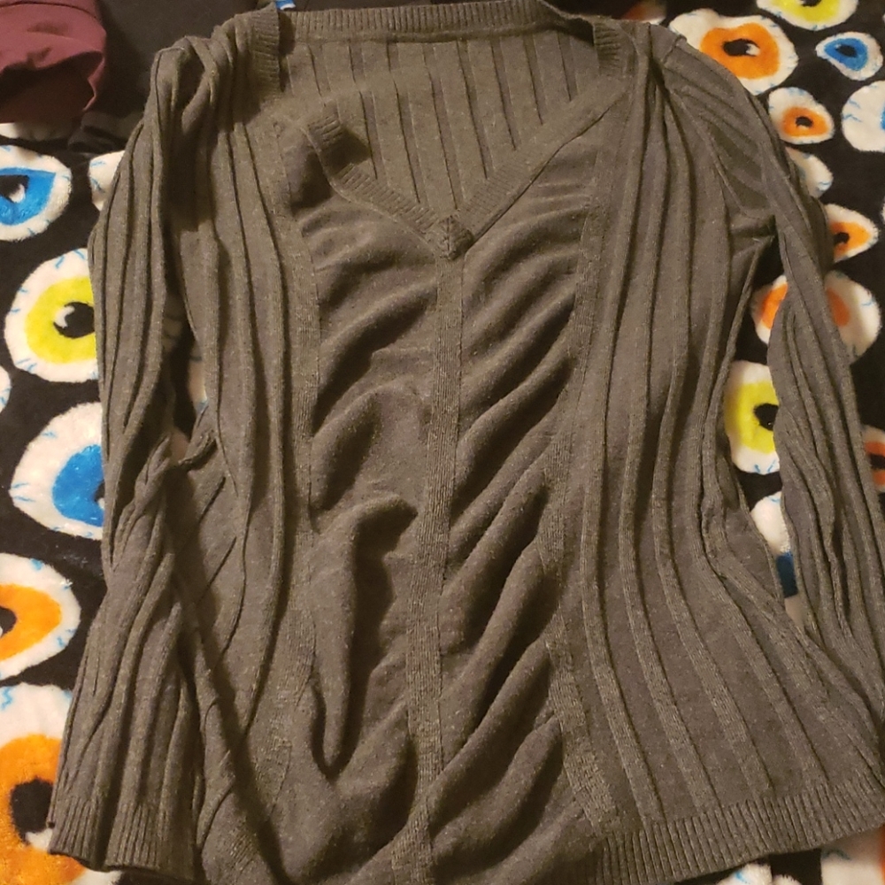 Gray v neck sweater
